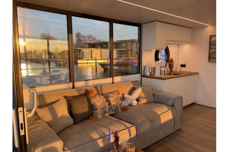 Hausboot Fjord Haven Mit Biosauna In Barth Zewnętrze zdjęcie