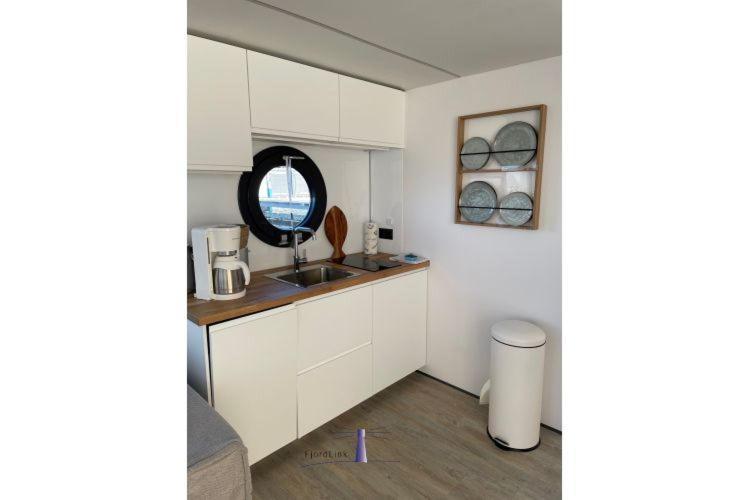 Hausboot Fjord Haven Mit Biosauna In Barth Zewnętrze zdjęcie